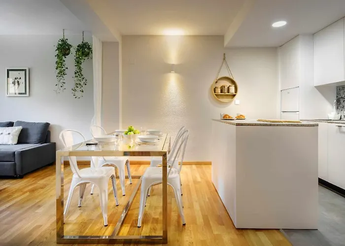 Casa Midi